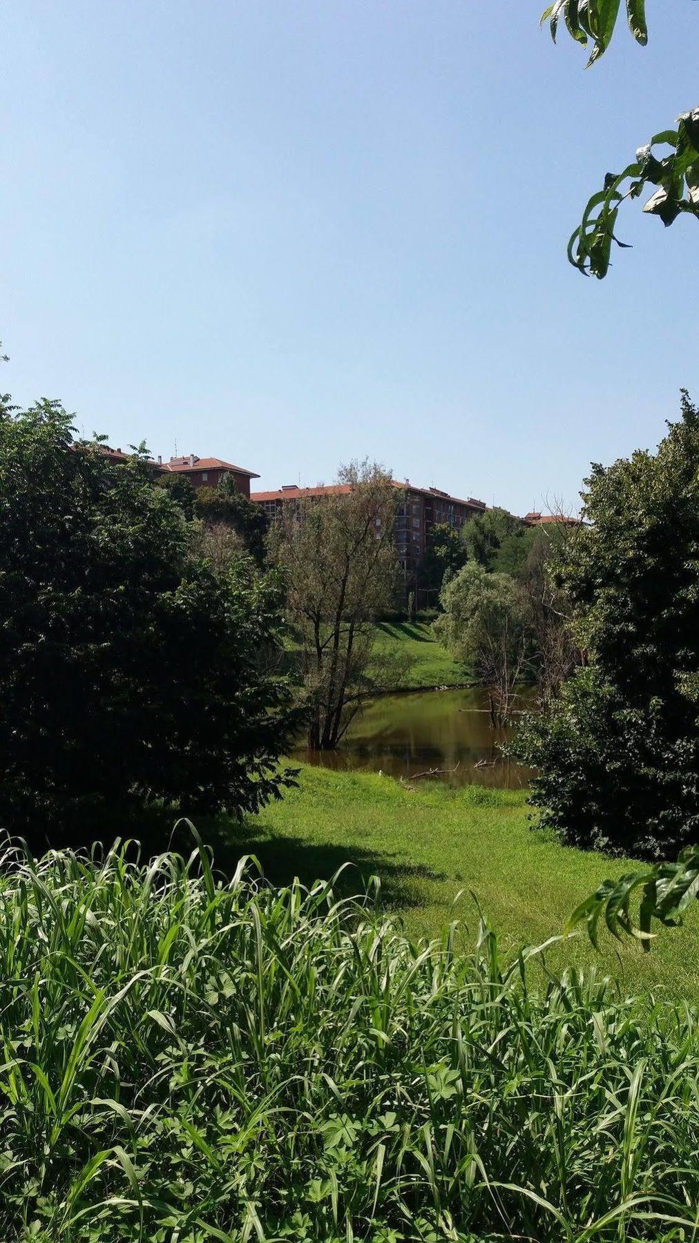 B&B Parco Lambro Milan Bagian luar foto